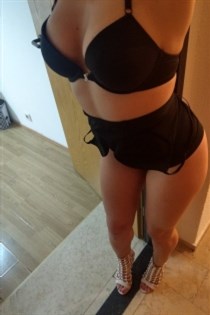 Escort Modello Himaya, Modena id1815